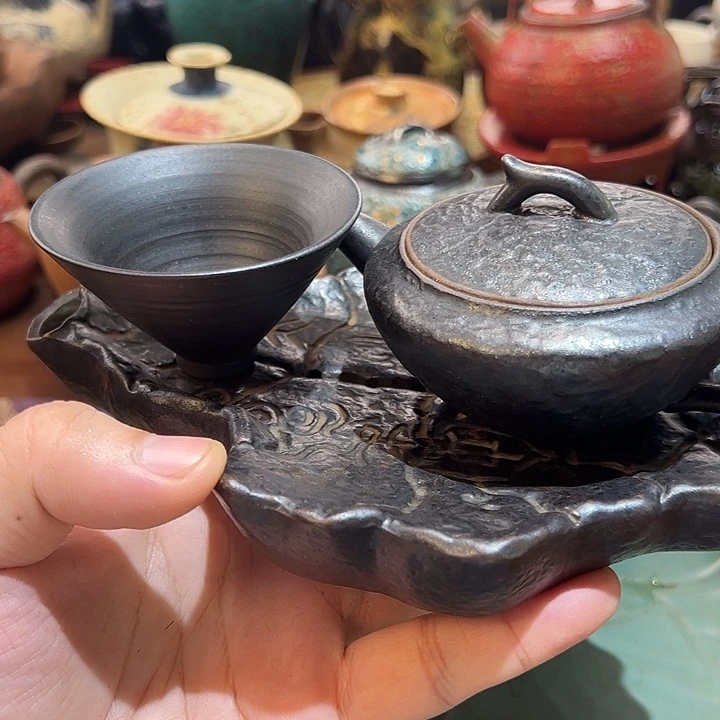一家特色复古茶器瓷器