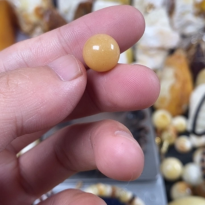 未镶嵌琥珀裸石我