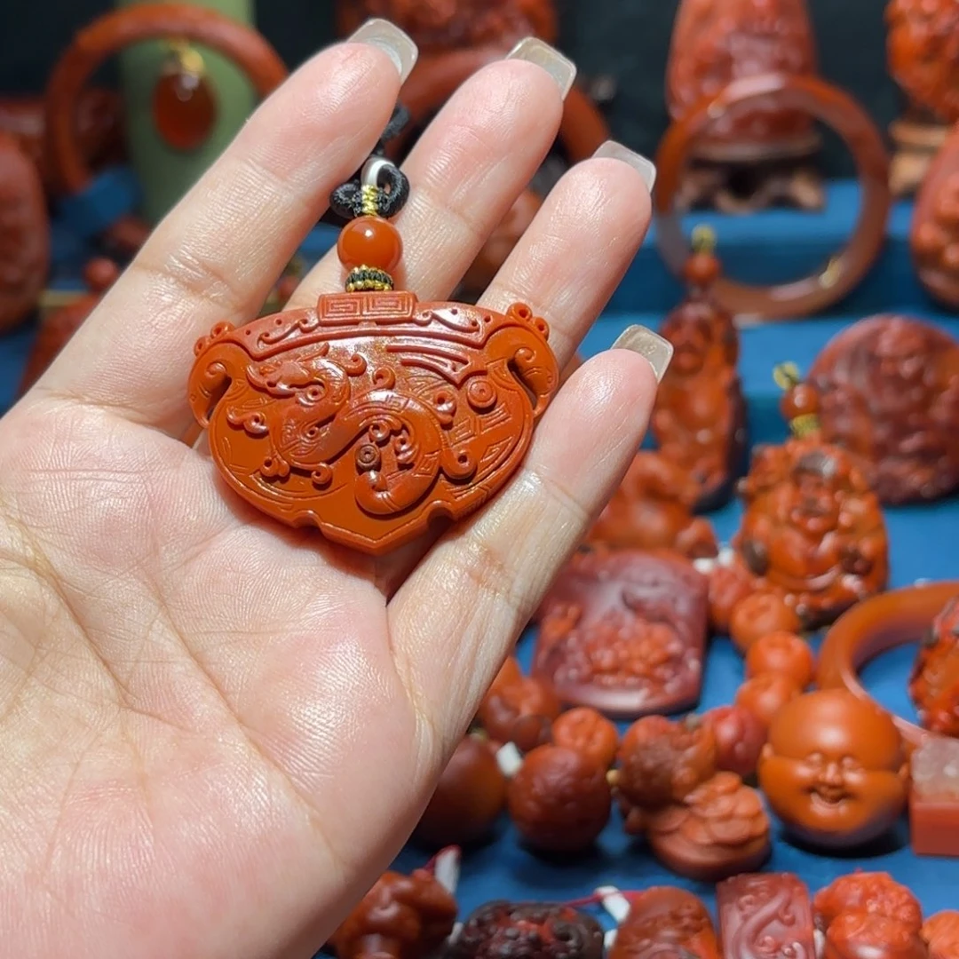 未镶嵌雕刻南红玛瑙