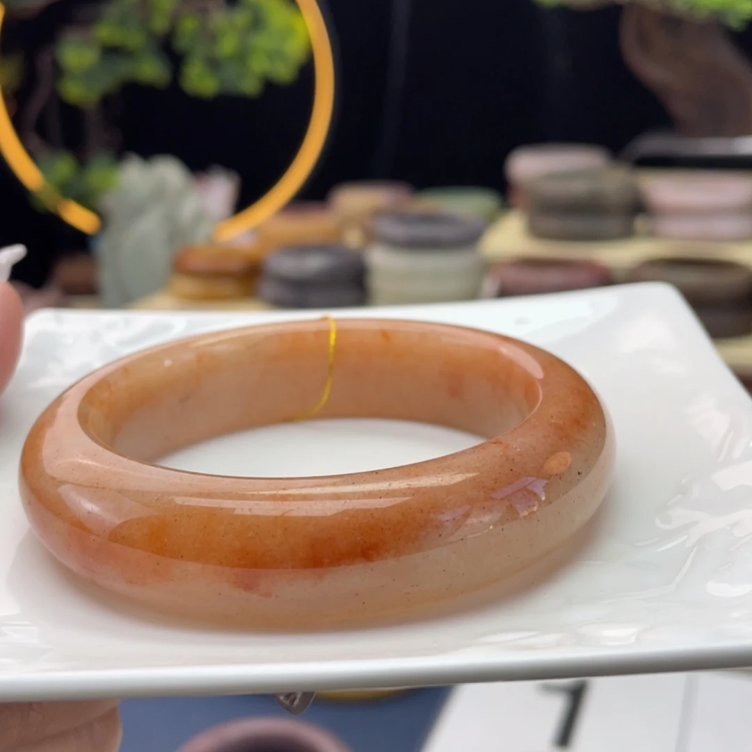 【闪购商品】石英质玉手镯未镶嵌以*