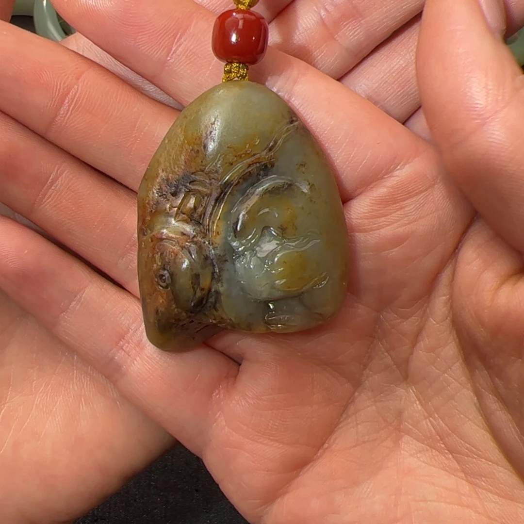 颈饰未镶嵌和田玉红*