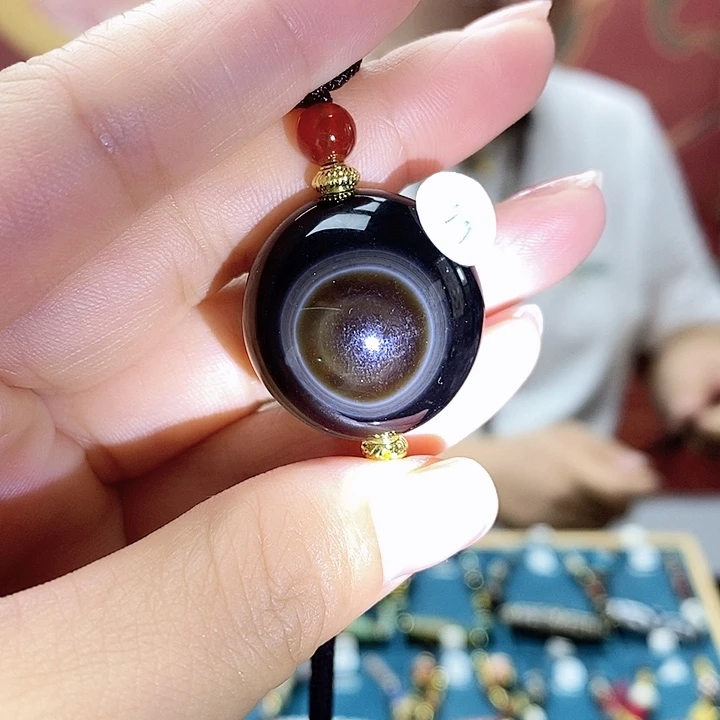 玛瑙/玉髓颈饰合金