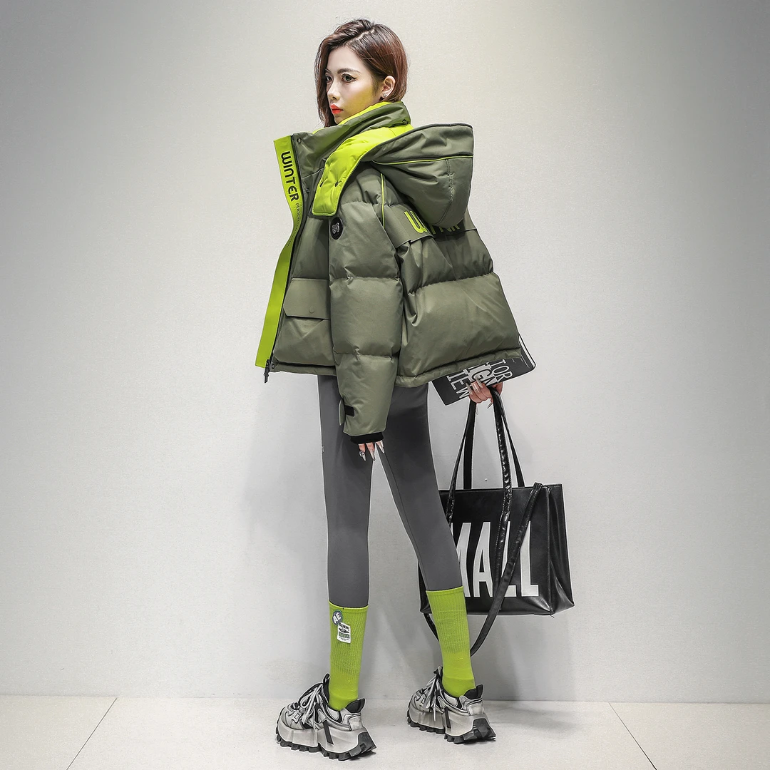 冬季潮牌撞色可拆卸帽羽绒服2025新款蓬松保暖蓄热小个子爆款外套