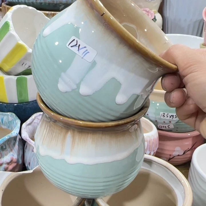 凑9块包邮，有孔，花盆