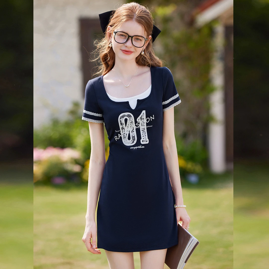 白鹿语【学院风修身】25夏季新款俏皮撞色假两件女式连衣裙YU20342