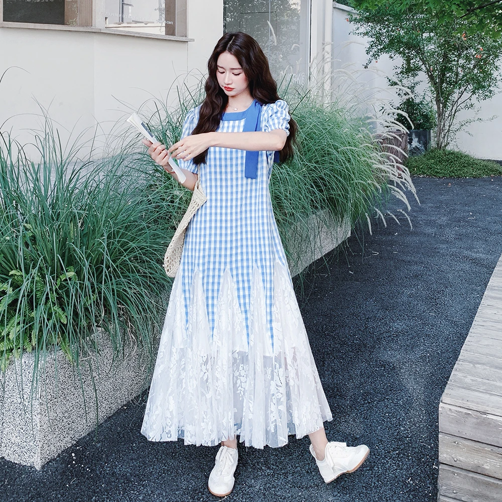高级感蓝格蕾丝拼接连衣裙女2025夏季韩版宽松显瘦独特好看连身裙