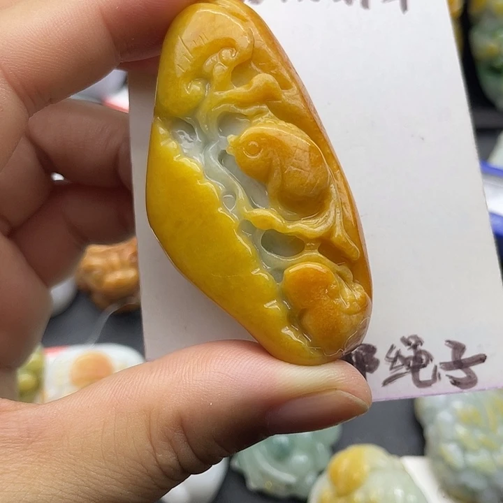 颈饰未镶嵌翡翠天然翡翠