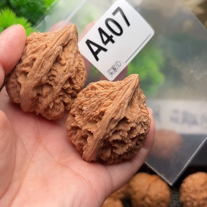 V***e把件桃核核桃大古石41