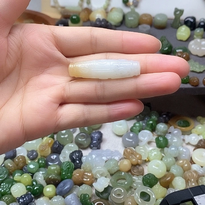 未镶嵌和田玉挂件天珠