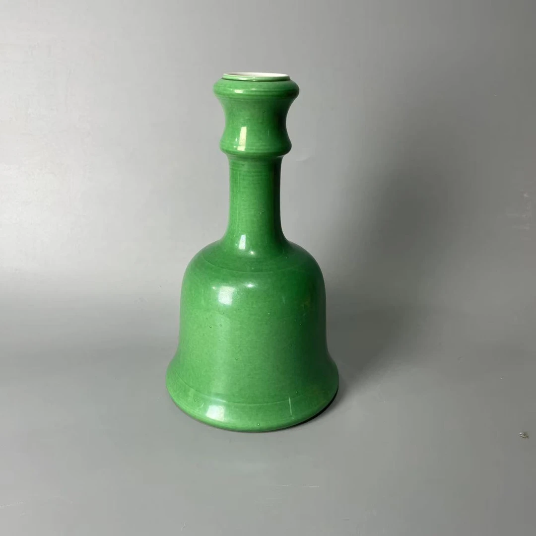 绿釉单色釉摇铃尊