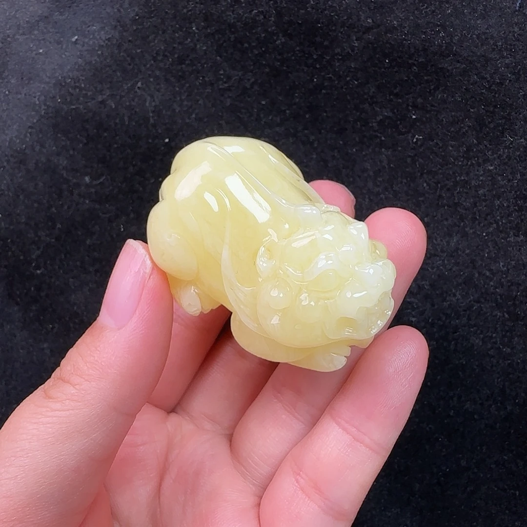 蜜蜡未镶嵌珠宝奇石