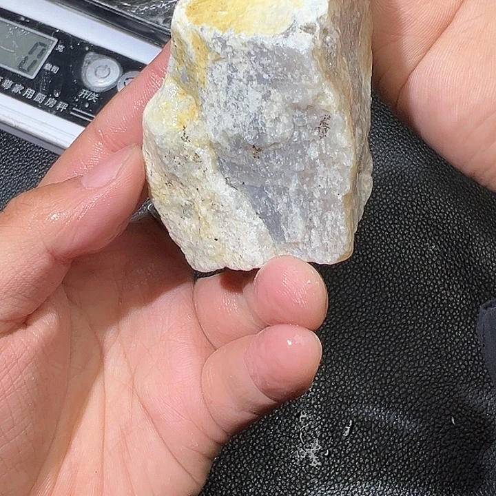 和田玉（糖玉）未镶嵌手镯