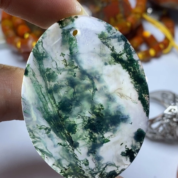 玛瑙/玉髓颈饰未镶嵌