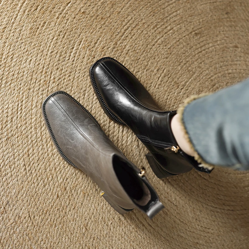 2024秋冬靴子女 新款时尚百搭方头粗跟百搭厚底女士时装短靴396