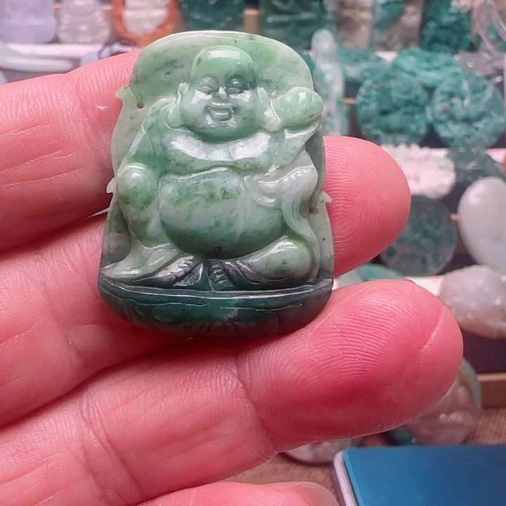 独山玉未镶嵌颈饰