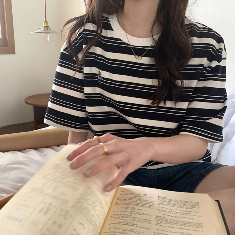 撞色复古条纹t恤港风减龄chic夏季宽松大码胖mm刺绣短袖女上衣潮