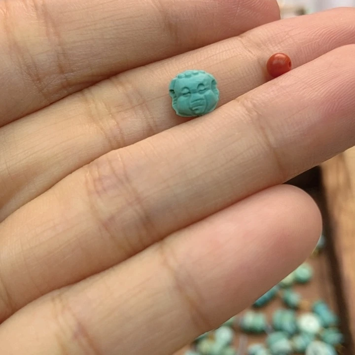 南红玛瑙未镶嵌珠宝奇石