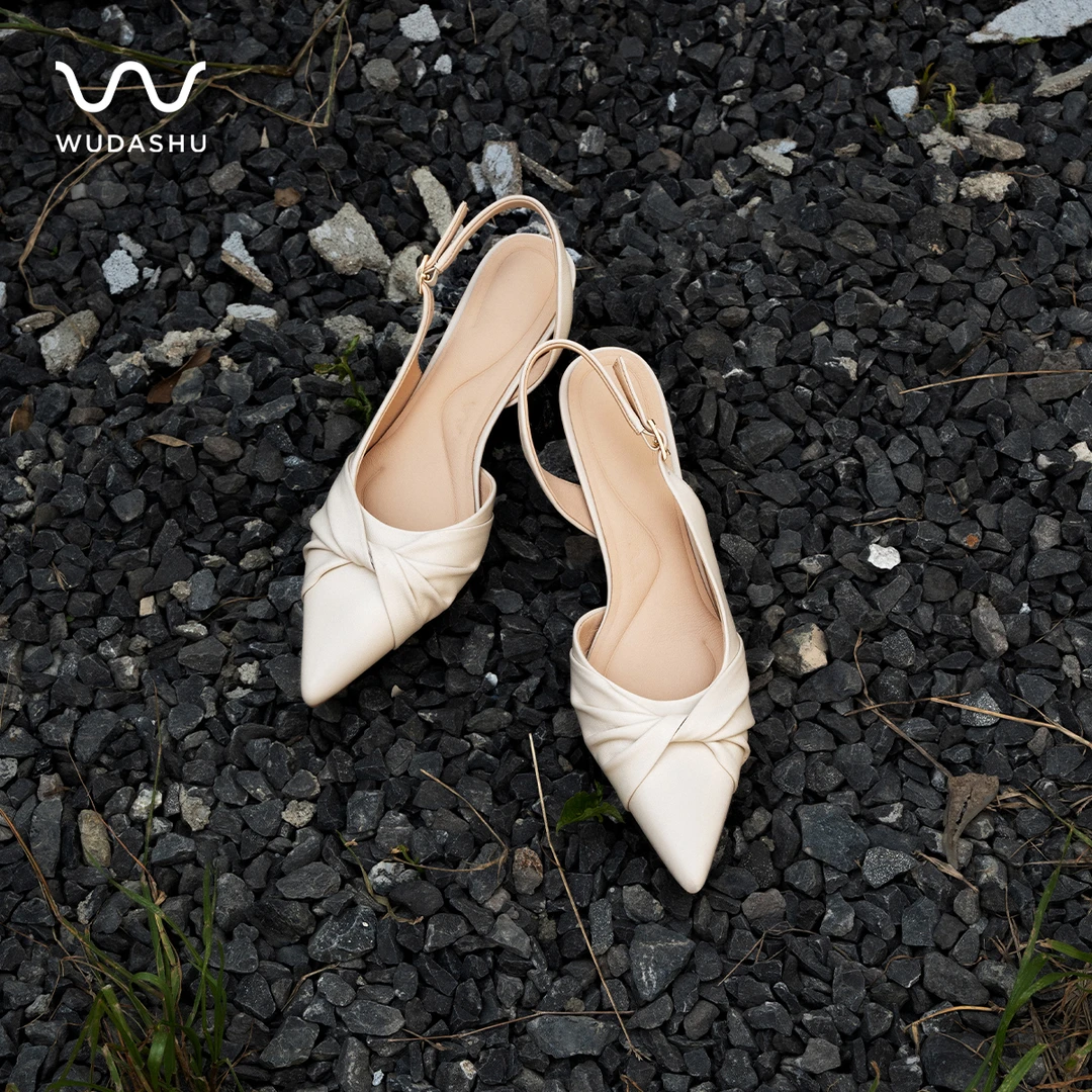 吴大叔夏季新款欧若风凉鞋气质百搭真皮尖头高跟女鞋时尚包头凉鞋