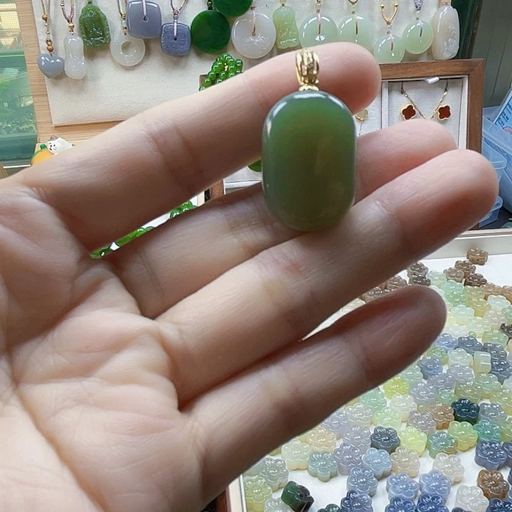 和田玉未镶嵌吊坠(不含链)