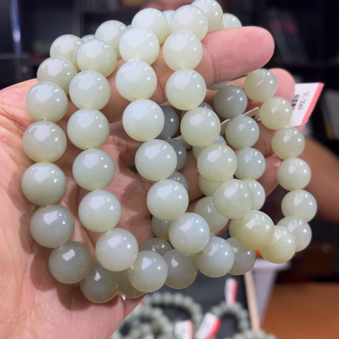 手链未镶嵌和田玉纯天然新疆且末山流水奶白蓝卡12多样性发其一