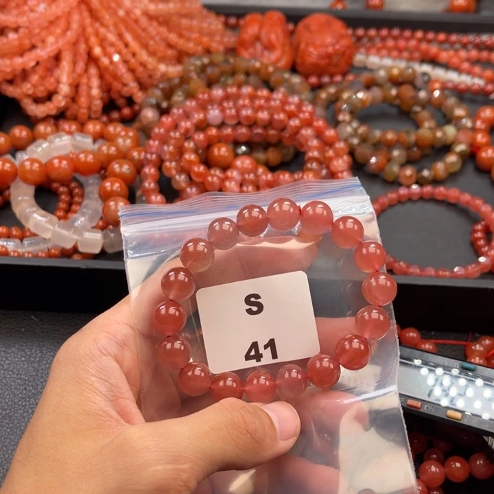 南红玛瑙未镶嵌多样性发货默认微瑕11mm