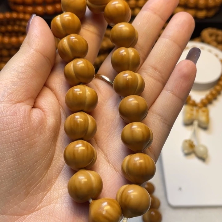 猴头核桃手串微瑕屁桃返油