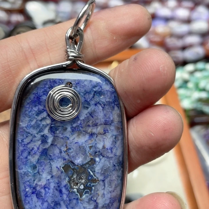 玛瑙/玉髓合金珠宝半成品一个玛瑙吊坠
