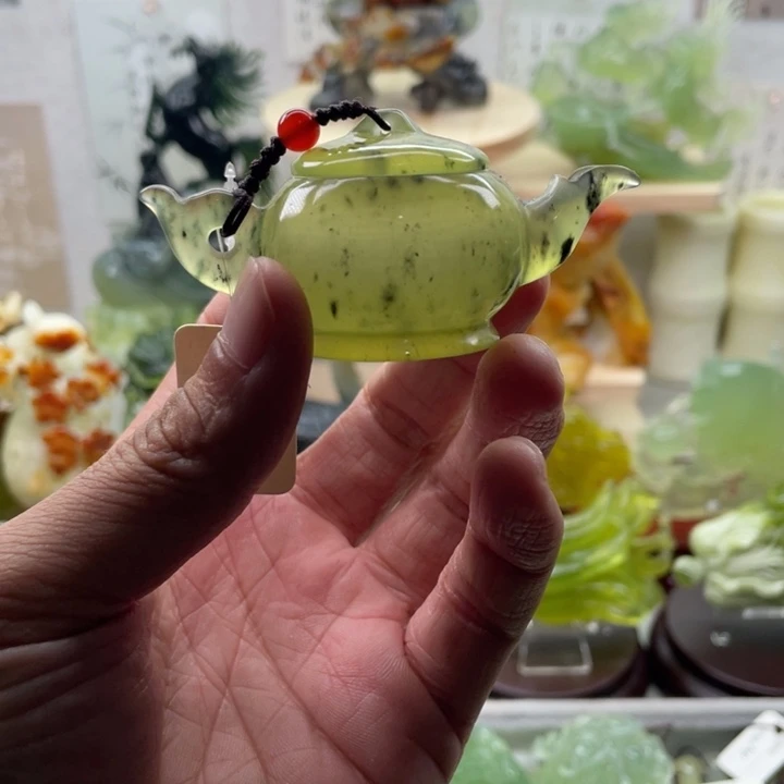 蛇纹石玉未镶嵌四大名玉摆件