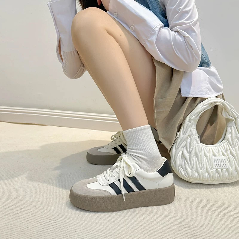 2025新款厚底德训鞋女休闲德训真皮运动板鞋阿甘鞋