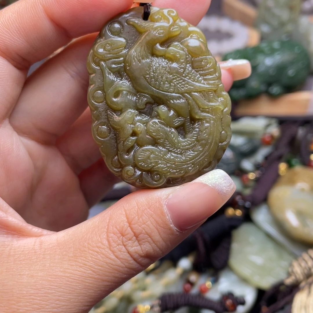 和田玉颈饰未镶嵌