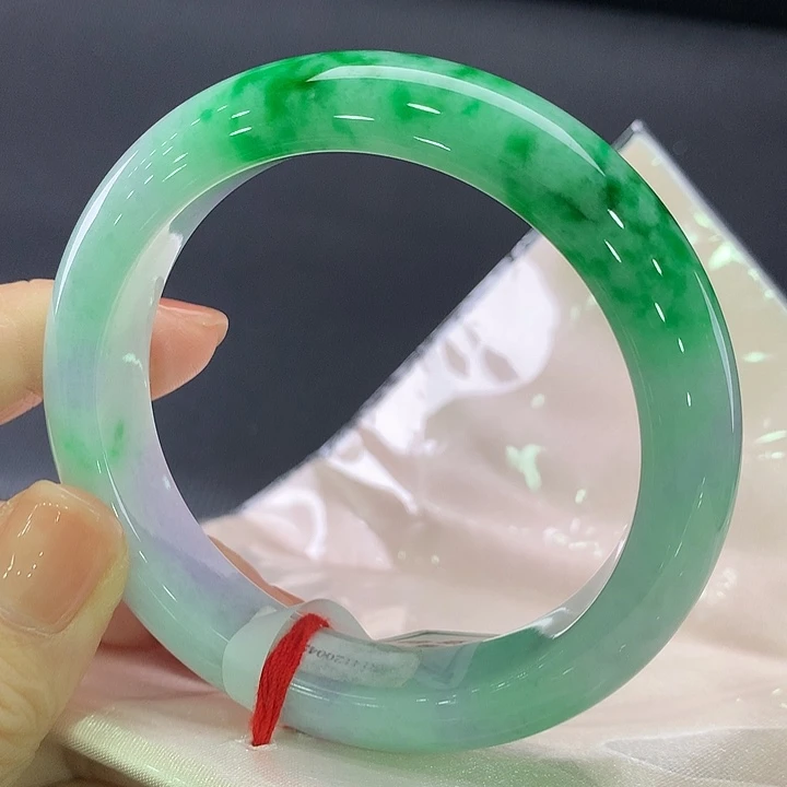 翡翠未镶嵌手镯正圈57