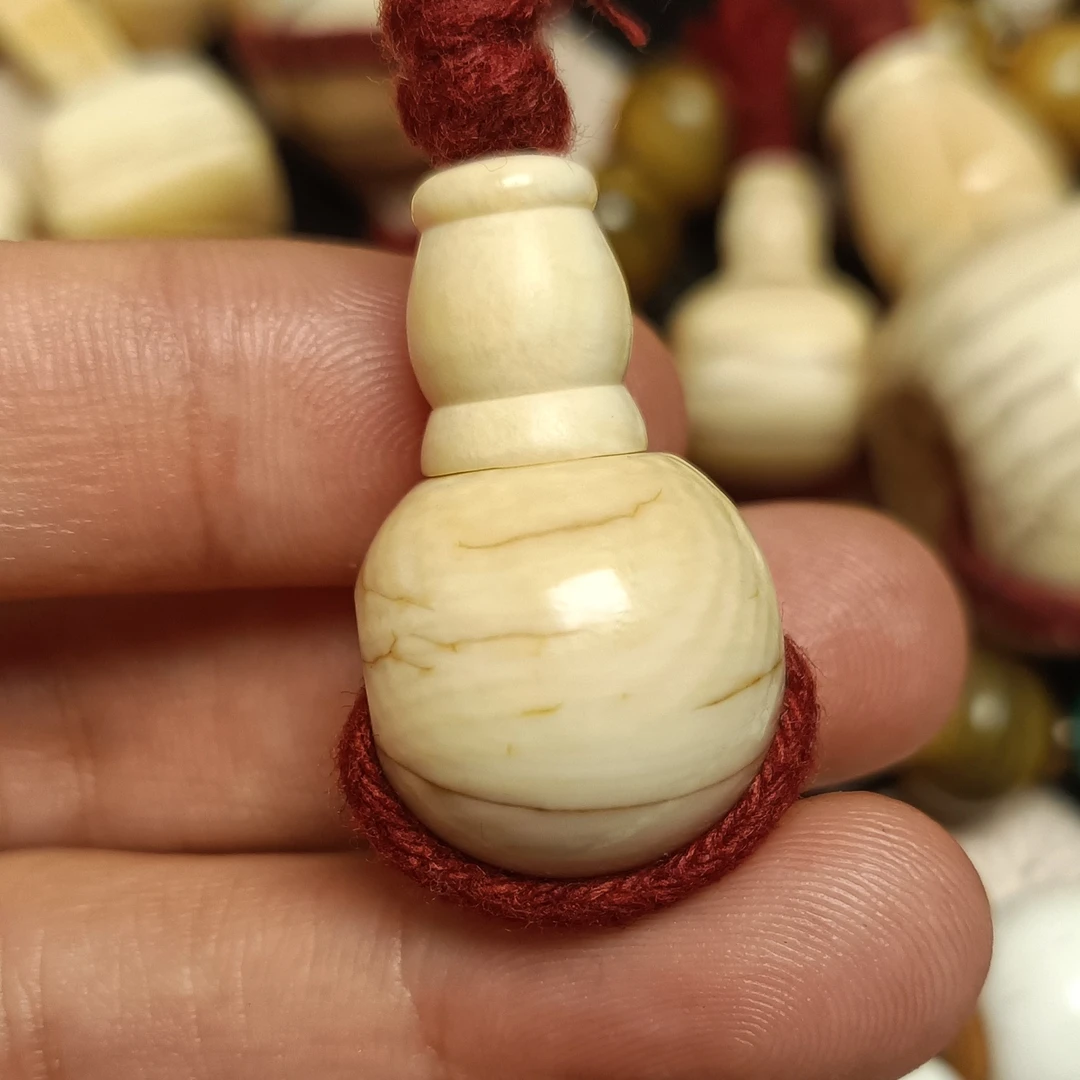 藏传文化骨头高白三通文玩配饰