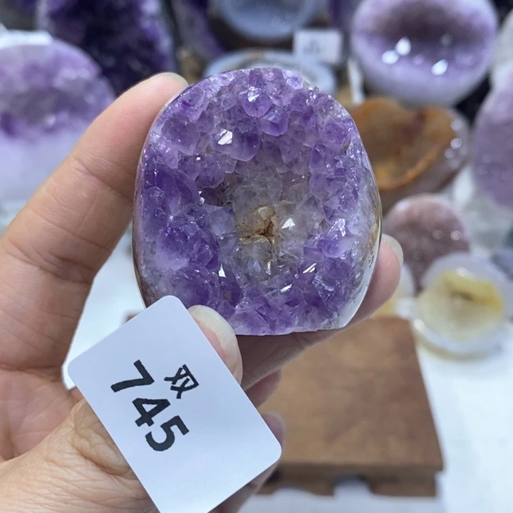 水晶大型摆件（非配饰）未镶嵌