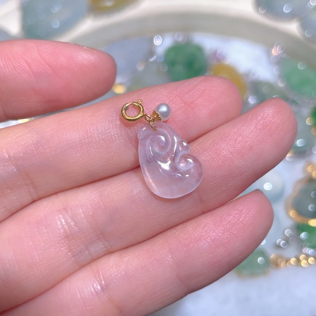 翡翠颈饰18K金镶嵌翡翠