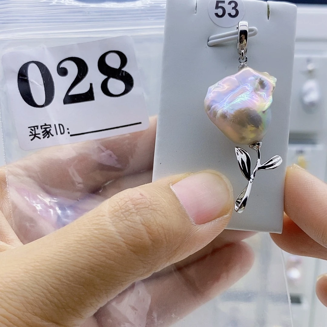 钛钢颈饰淡水珍珠