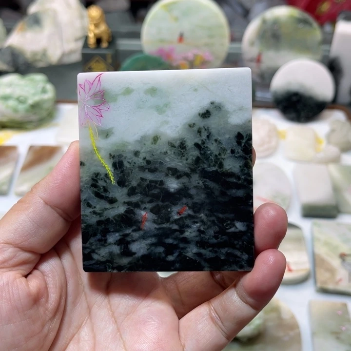 独山玉未镶嵌颈饰