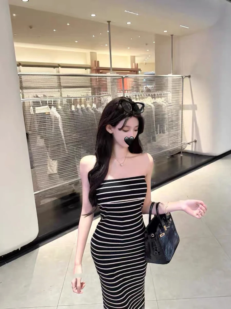 清晨画廊 慵懒舒适条纹连衣裙女性感高弹力抹胸针织中长款包臀裙