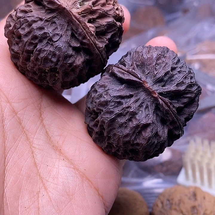 文玩核桃把件  180