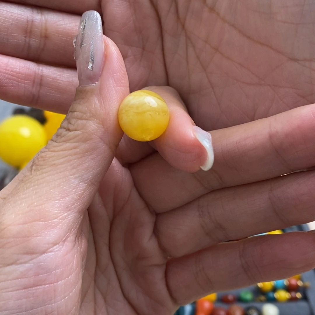 裸石蜜蜡未镶嵌13.7mm 微瑕