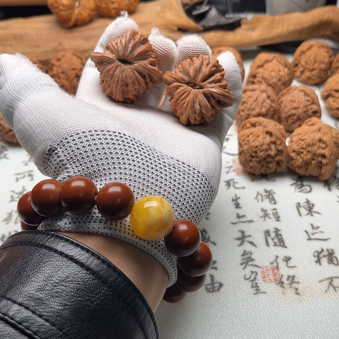 S***t文玩核桃吊坠四座楼40全品