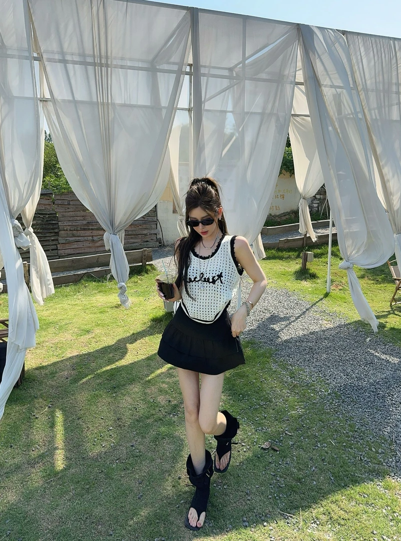 米娜家【甜俏少女】泡菜订制镂空香香针织背心