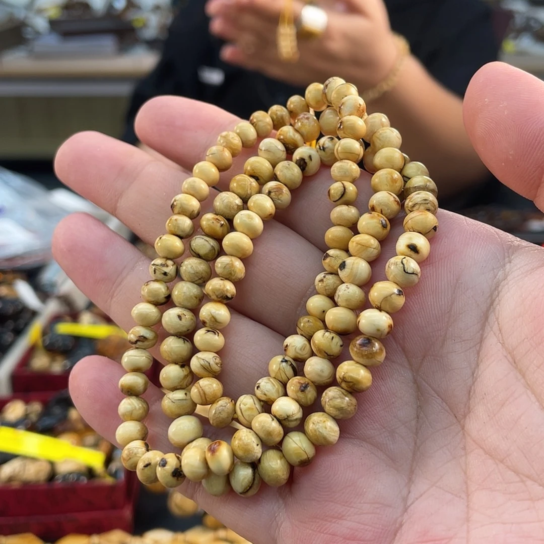 喳***喳琥珀未镶嵌裸石6干白