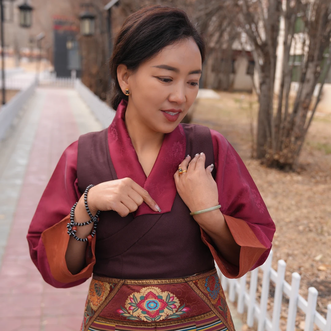 民族服装毛料安科拉红藏袍拉萨服民族风藏式女款传统好看更美丽