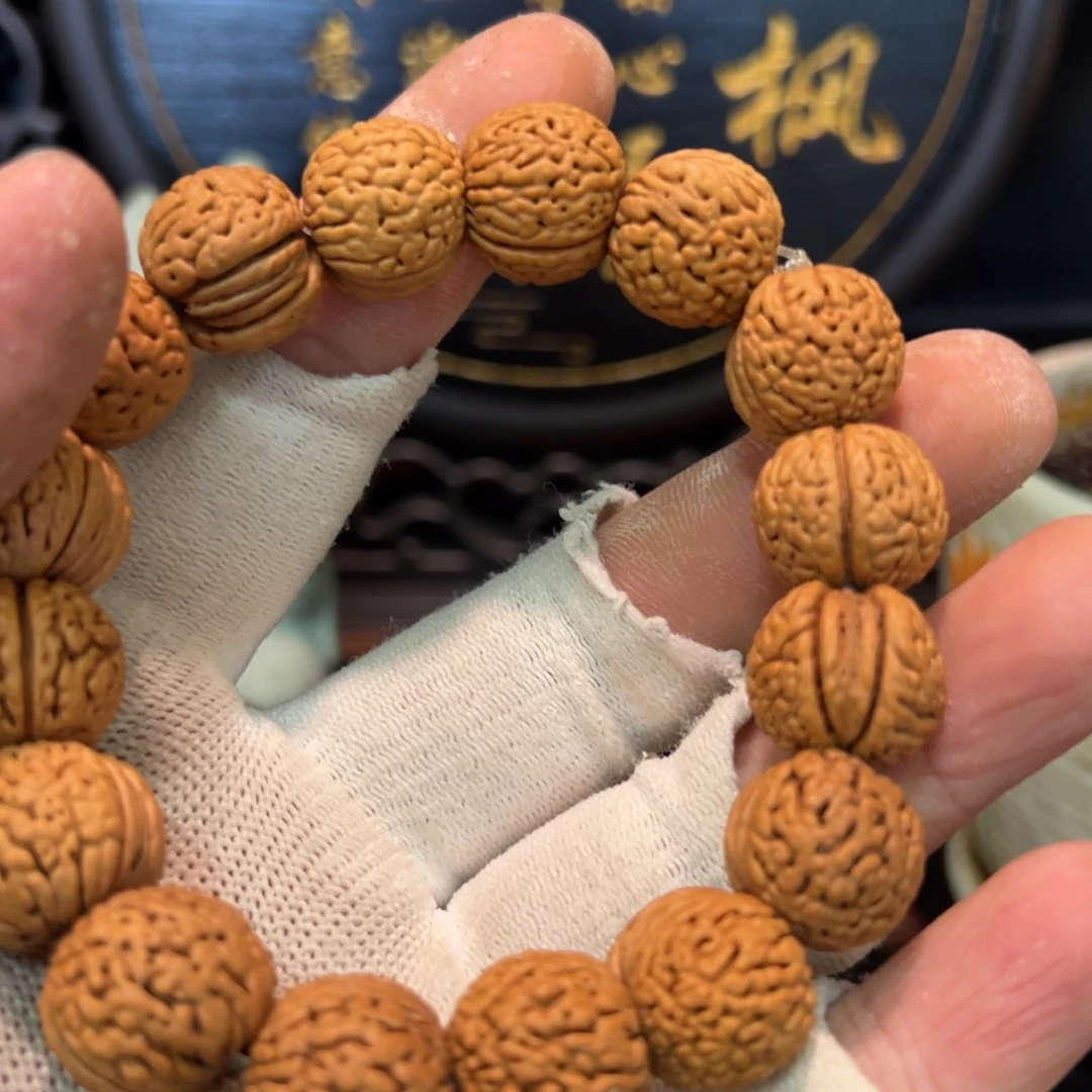 文玩核桃把件桃核一堆