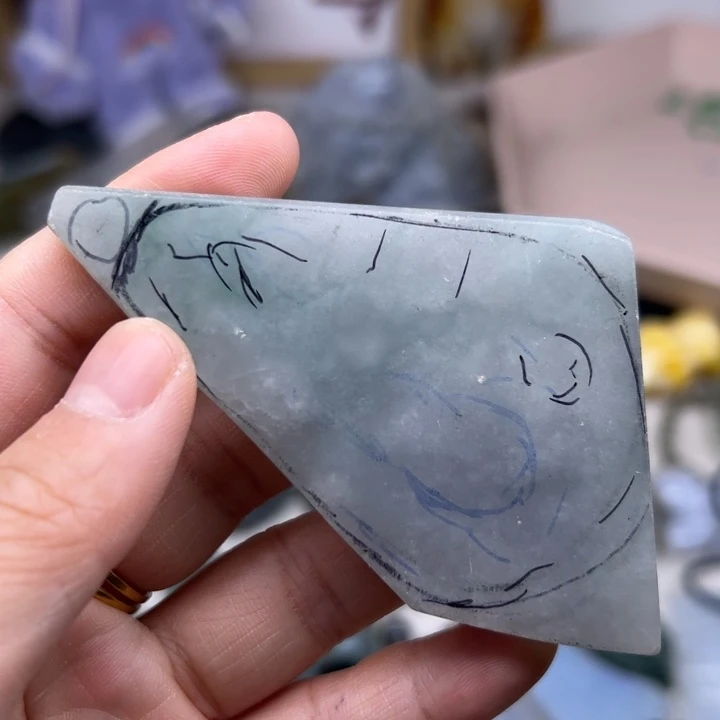 翡翠颈饰未镶嵌毛料