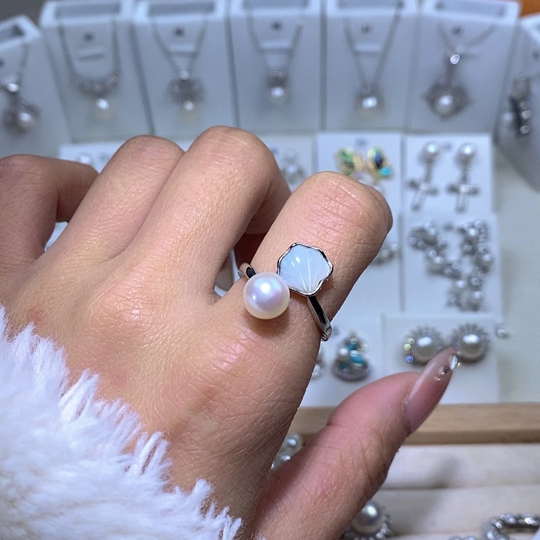 淡水珍珠未镶嵌耳饰