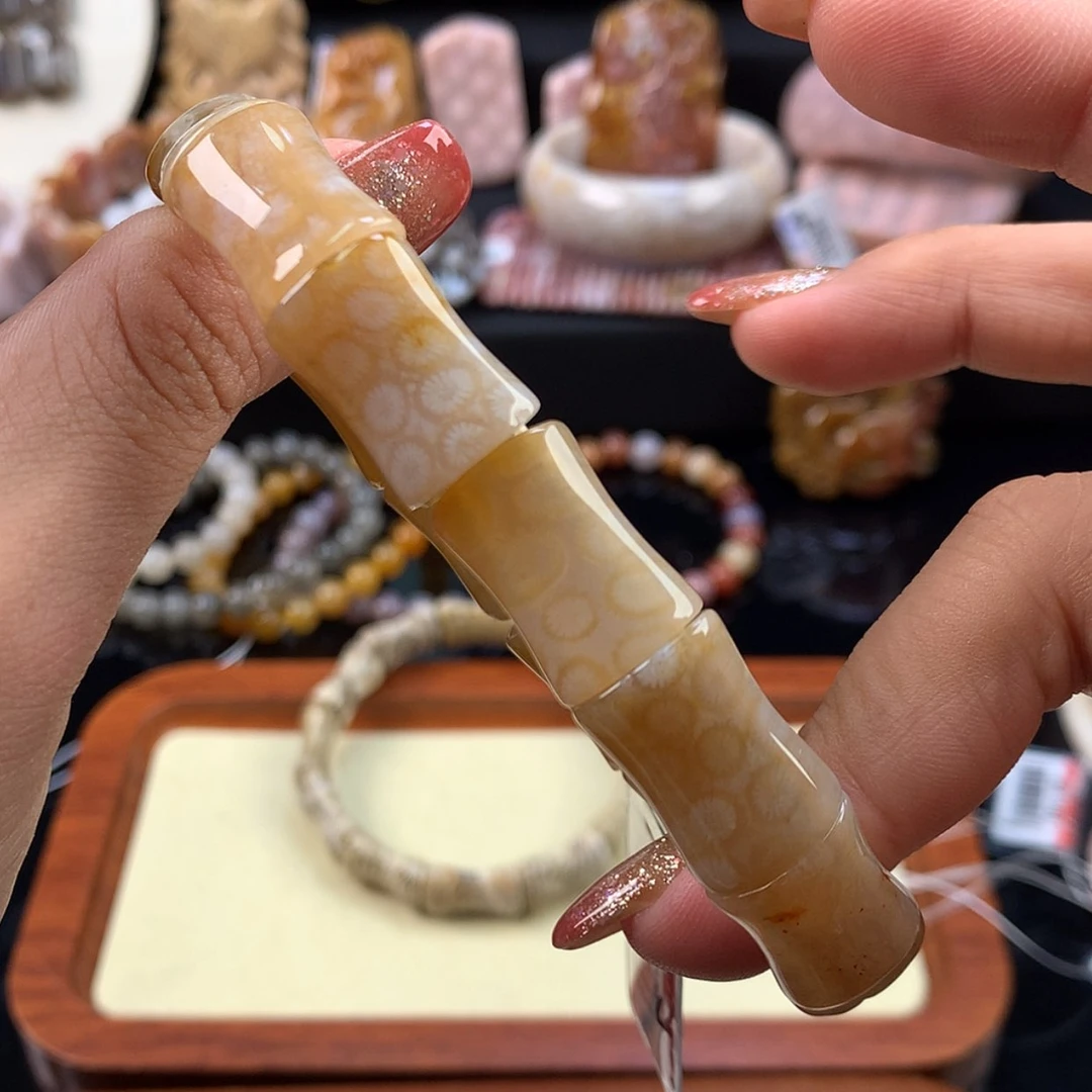 【闪购商品】硅化珊瑚（珊瑚玉）未镶嵌颈饰7号上新竹节