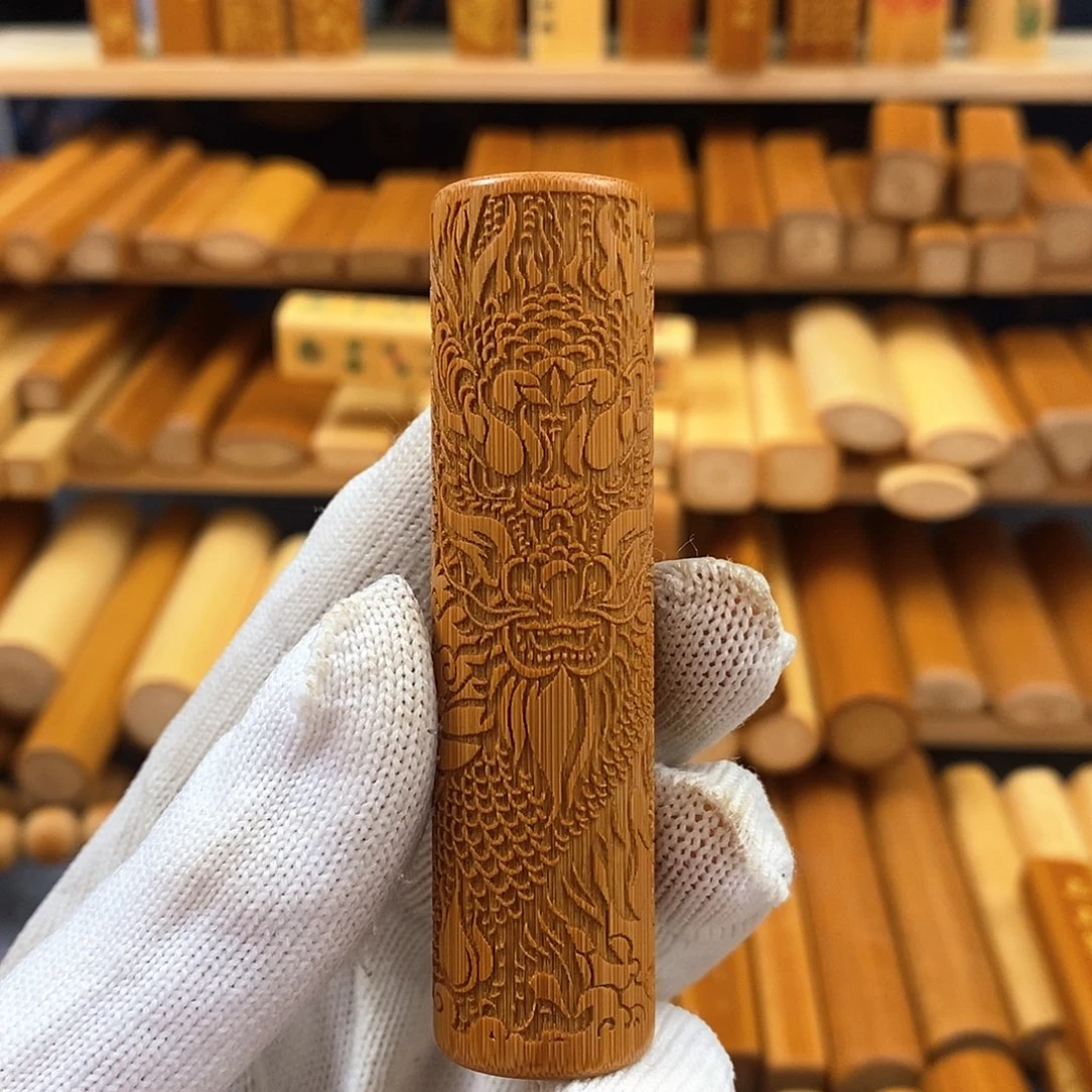 竹实心竹红皮圆柱雕刻龙纹