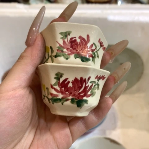 陶瓷荷*