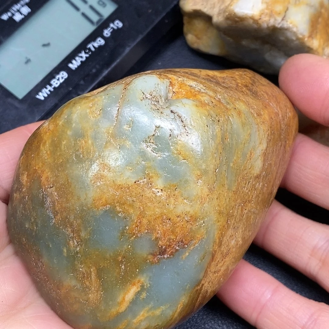 和田玉未镶嵌珠宝奇石